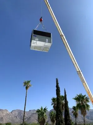 Emergency Heating & Cooling Logo