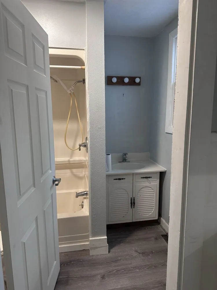 Slide of Emerson family contractors