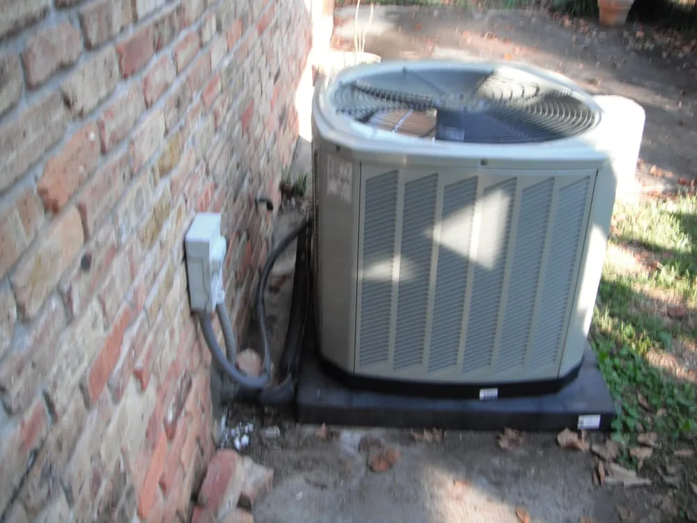 Slide of Emperor Cooling & Heating