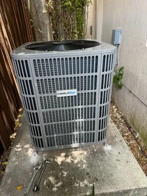 Empire Cool Services Logo