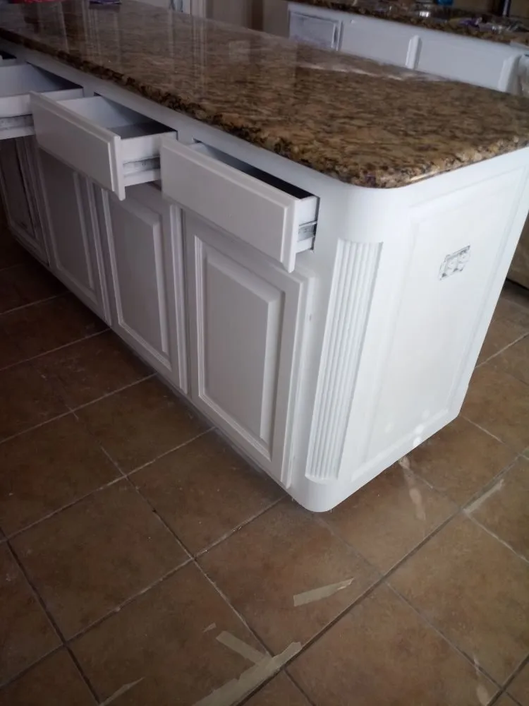 Slide of E.M.R's Handyman & Construction