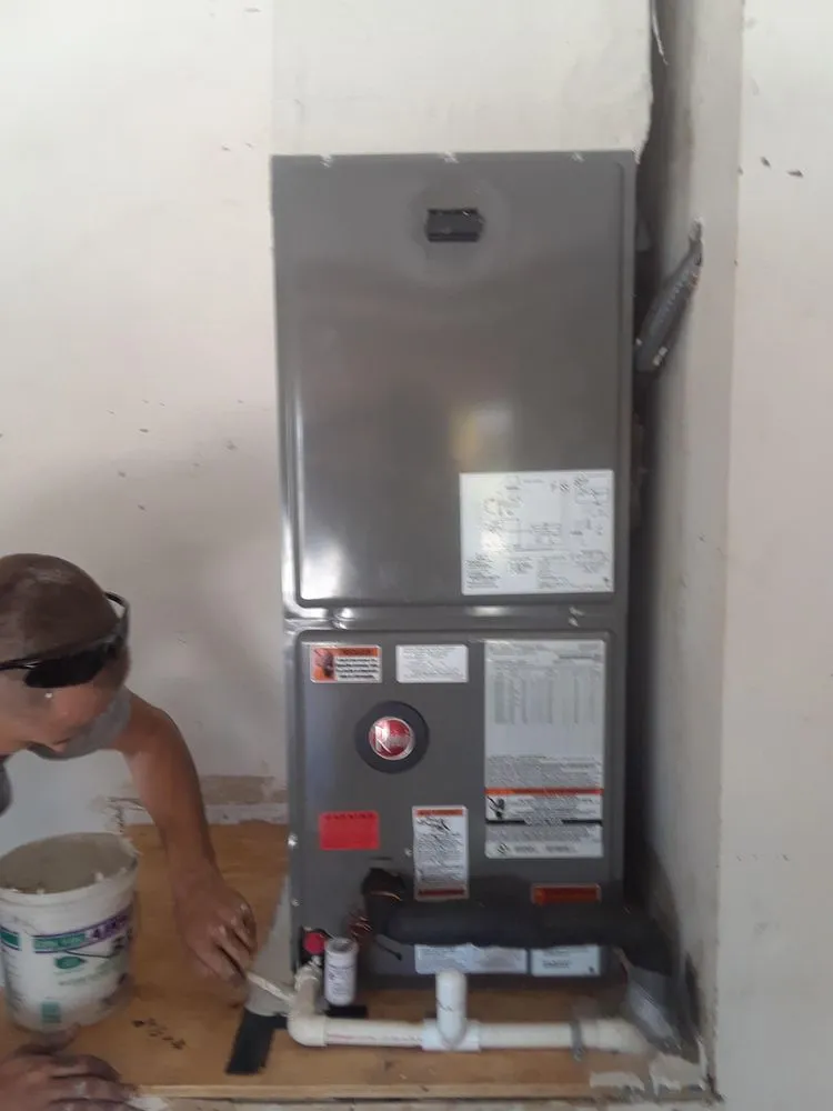 Slide of EnergyWize Air Conditioning & Refrigeration