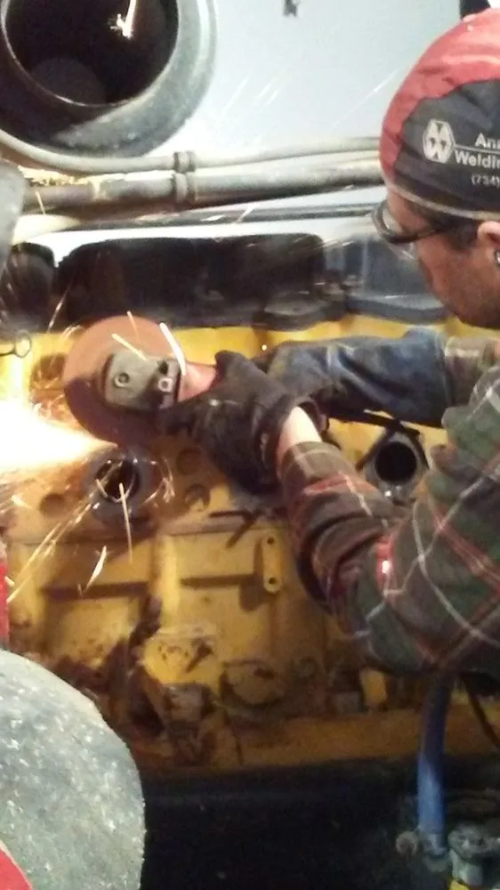 Slide of Equipment Air Conditioning & Industrial Engine Service