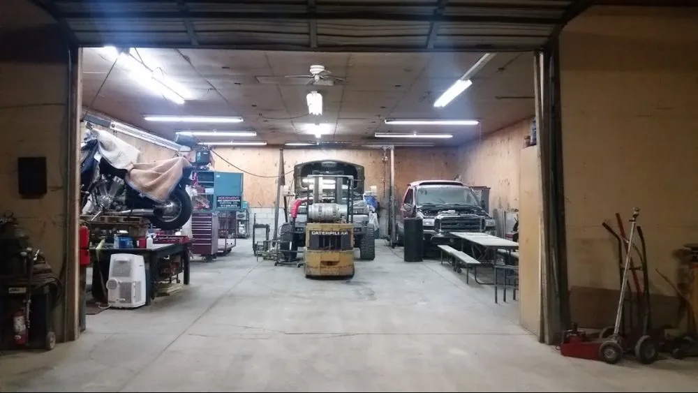 Slide of Equipment Air Conditioning & Industrial Engine Service