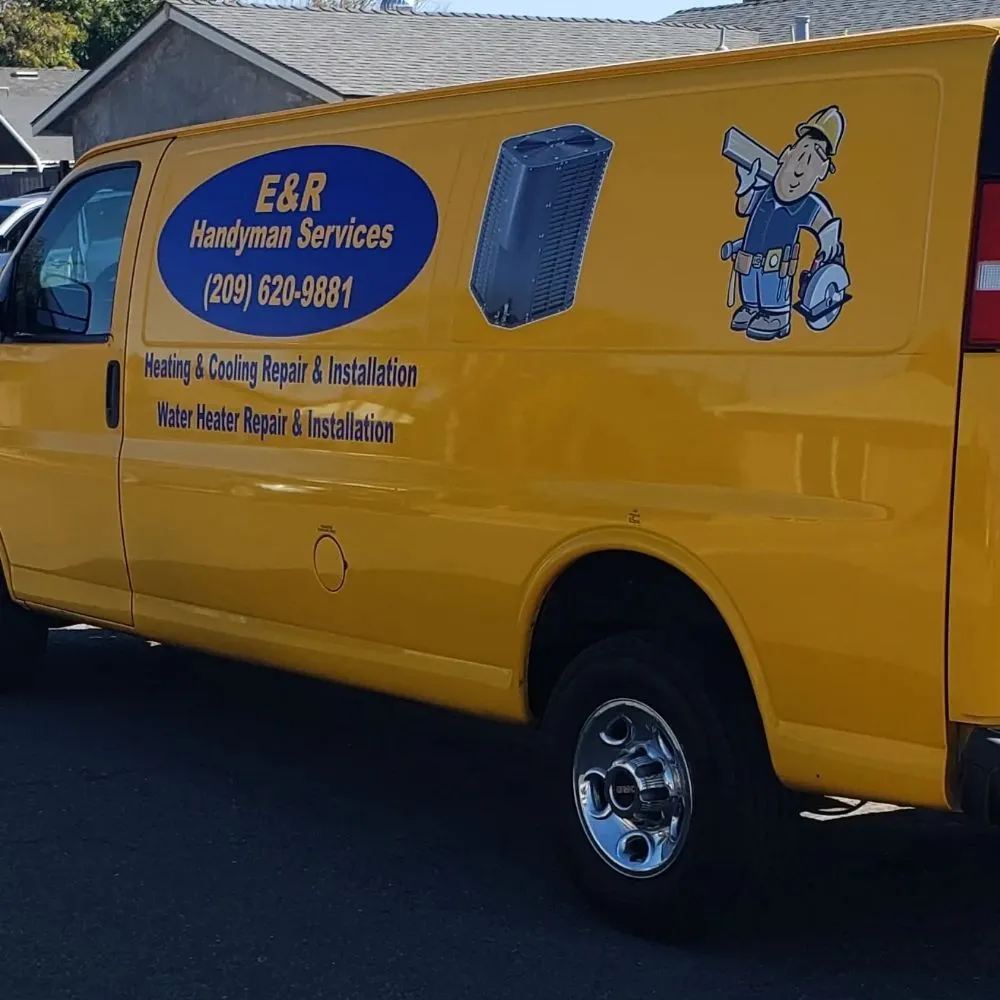 Slide of E&R Handyman Services