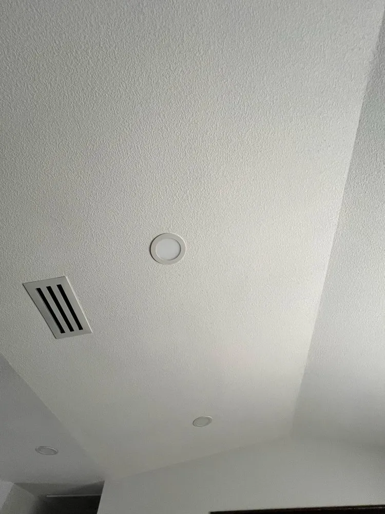 Slide of E&R Handyman Services