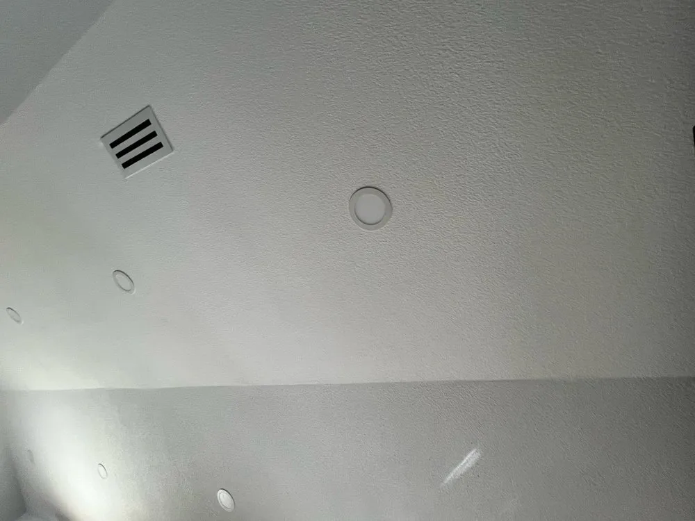 Slide of E&R Handyman Services