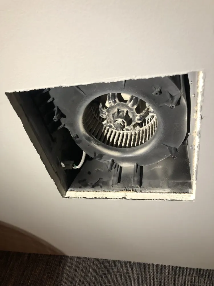 Slide of E&r Reasonable Prices Electrical & Plumbing & Heating