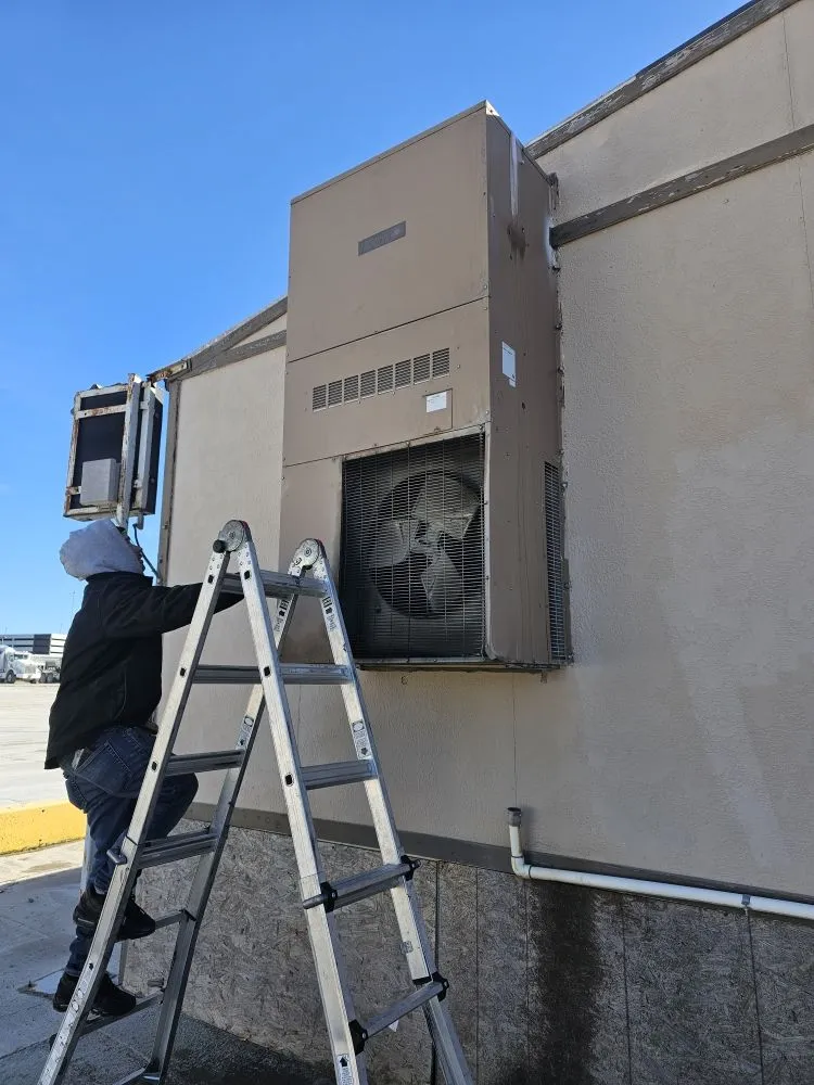 Slide of Eric's Electrical Heating & Air Conditioning