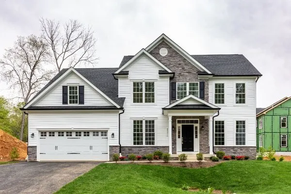 Ernesto G Gallegos Logo