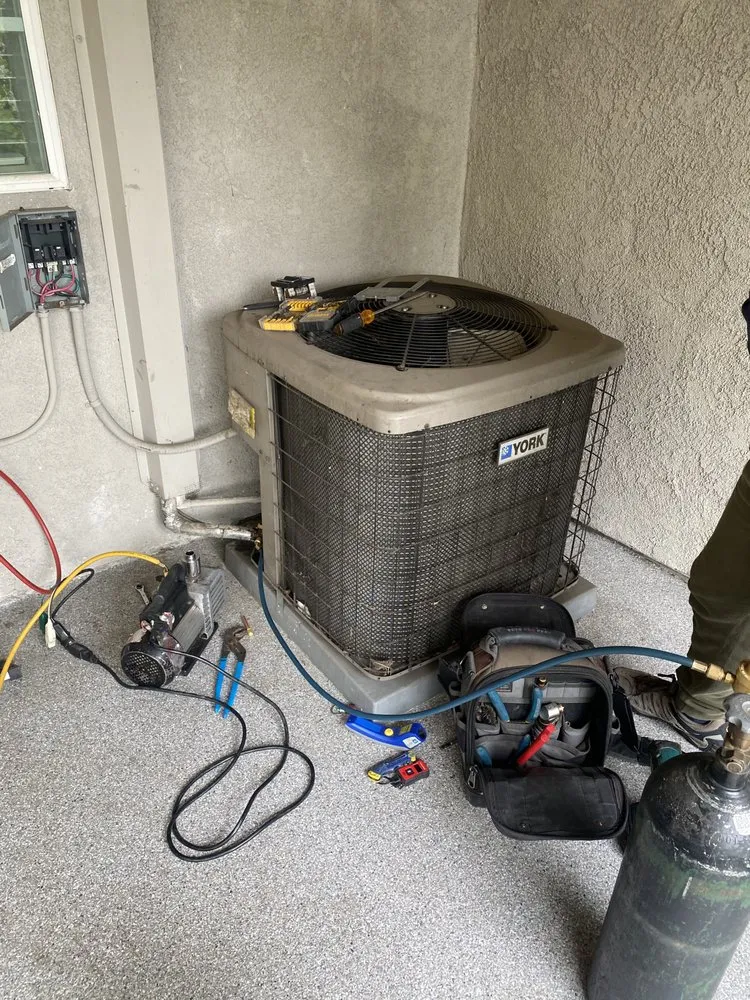 Slide of Es Maintenance and Service