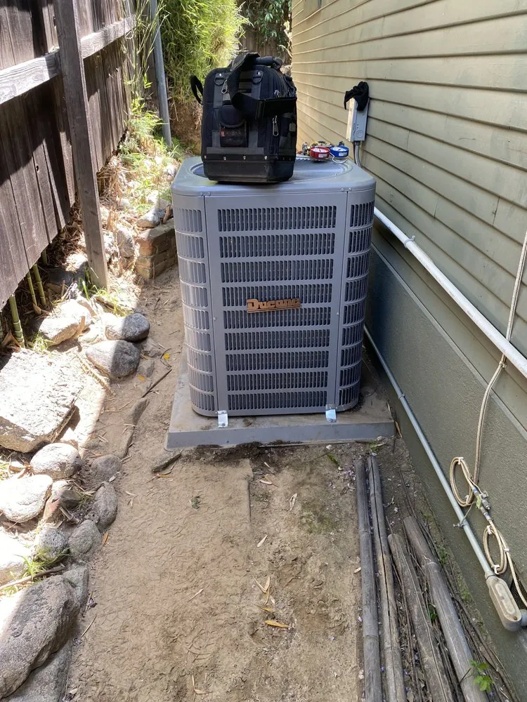 Slide of Es Maintenance and Service