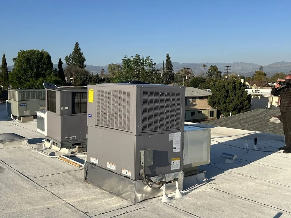 Slide of Es Maintenance and Service