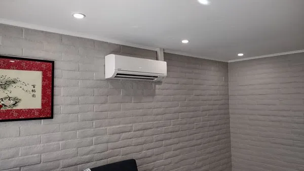 Espinoza Heating & Cooling Logo