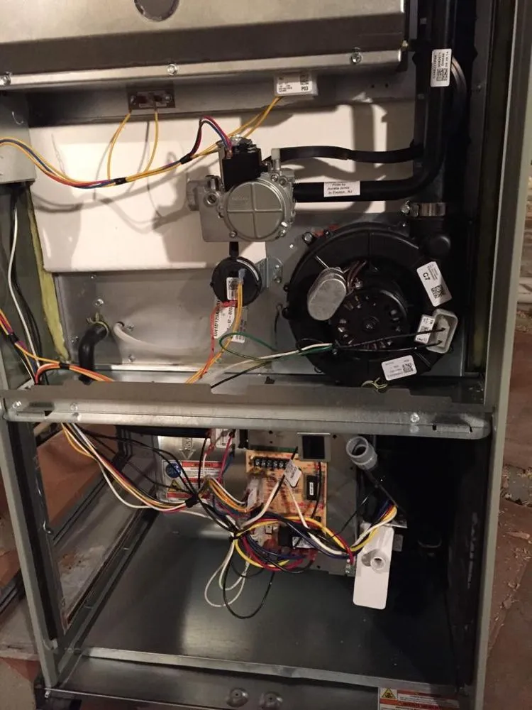 Slide of Etek Refrigeration Heating & Cooling