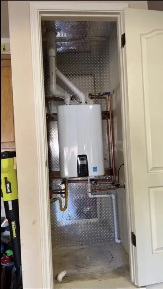 Slide of Etsitty’s Heating And Cooling