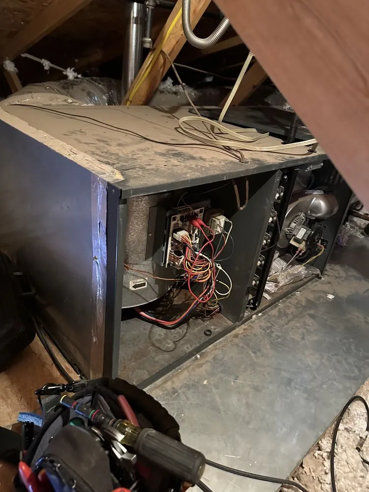 Slide of Etsitty’s Heating And Cooling