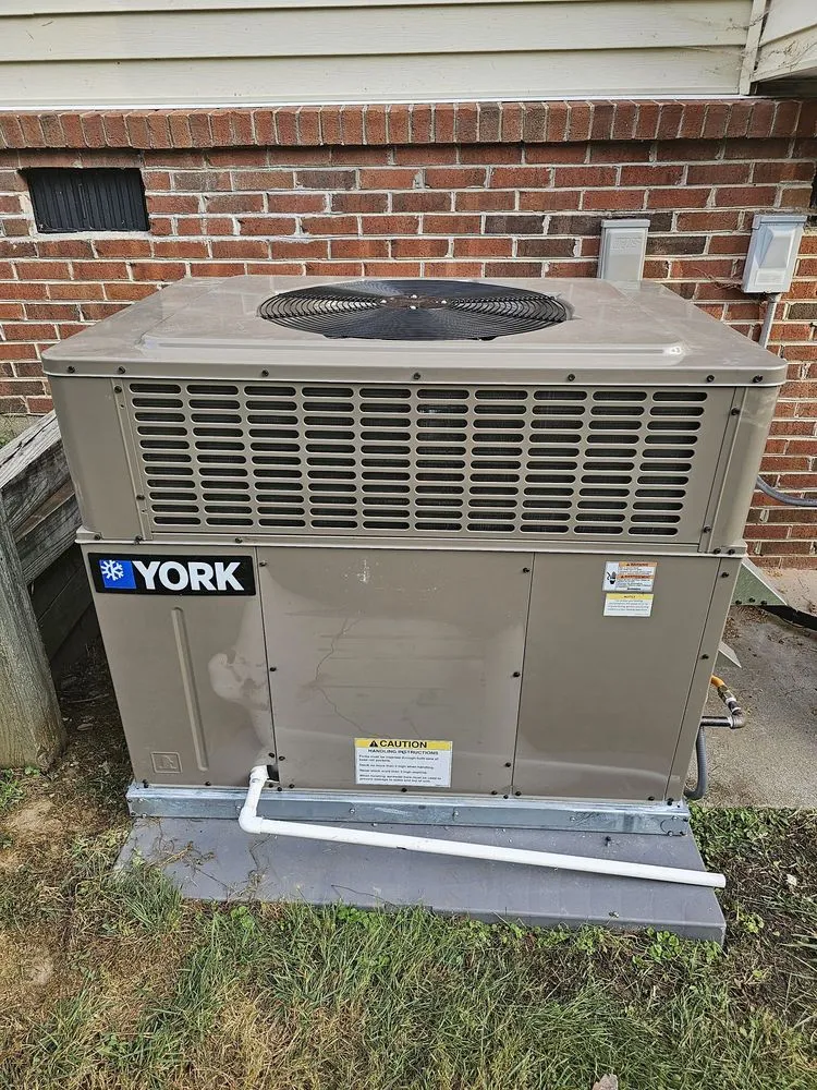 Slide of Everest Air Heating and Cooling