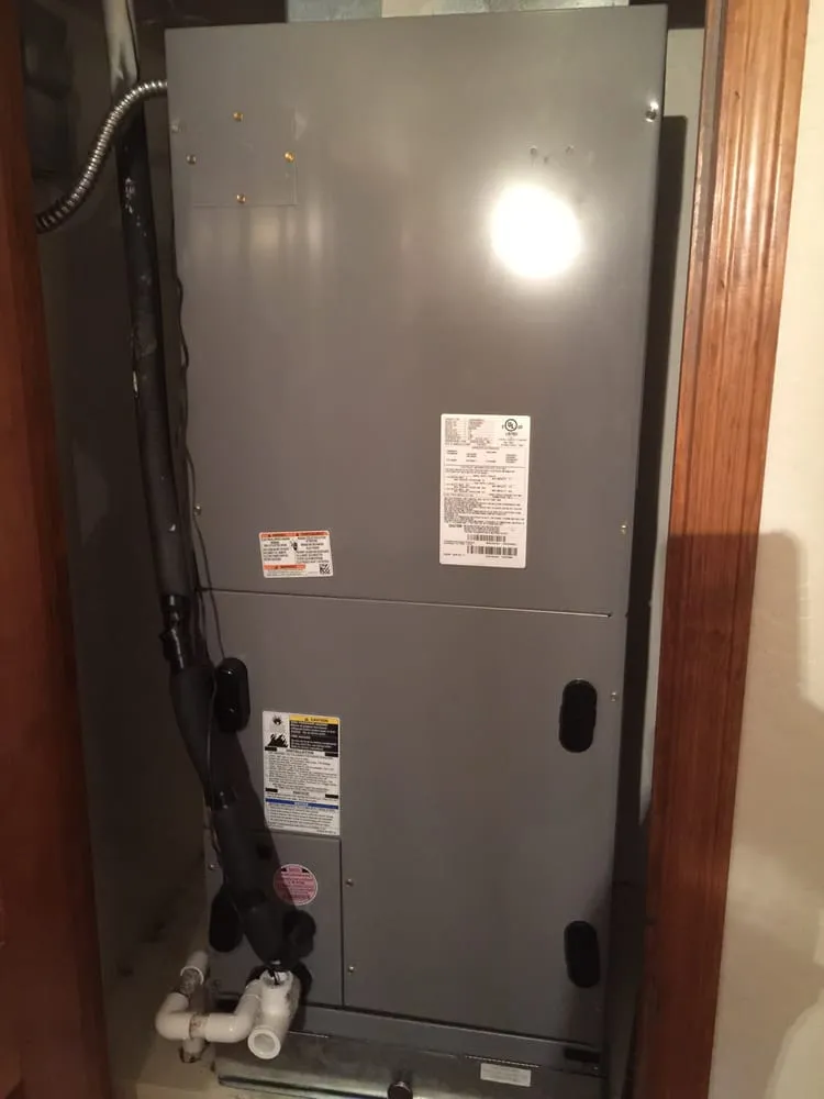 Slide of Everest Air