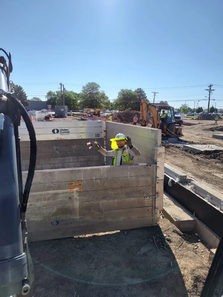 Slide of Everest Mechanical