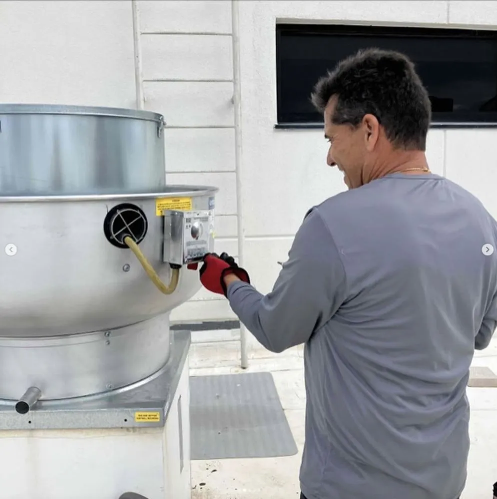 Slide of Everglades Mechanical A/C & Refrigeration