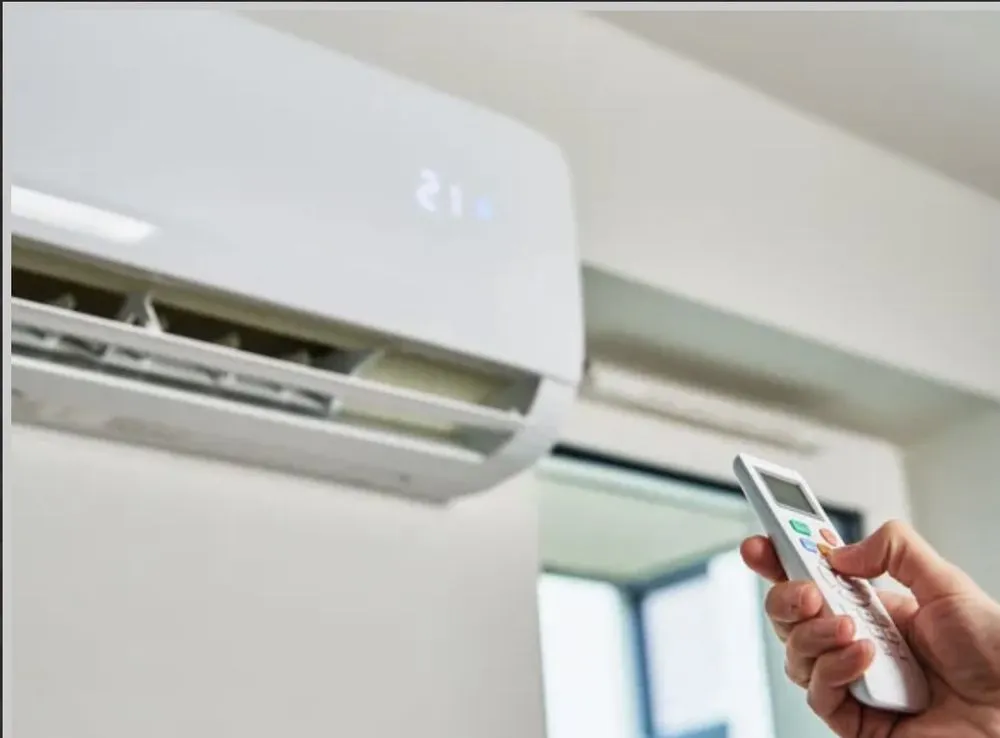 Slide of Evergreen Air