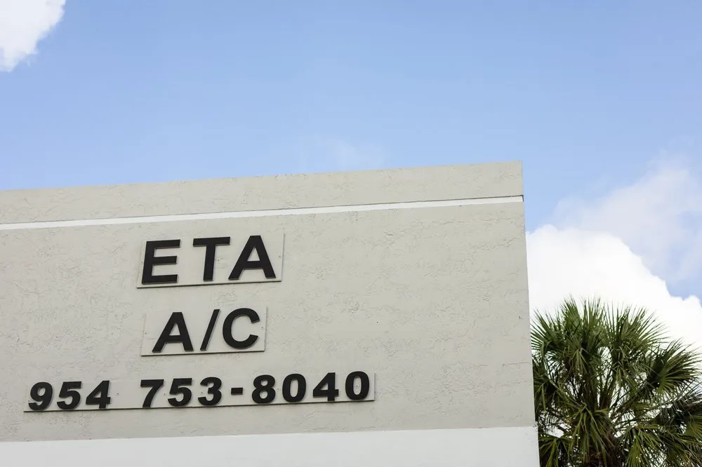 Slide of Every Thing Air