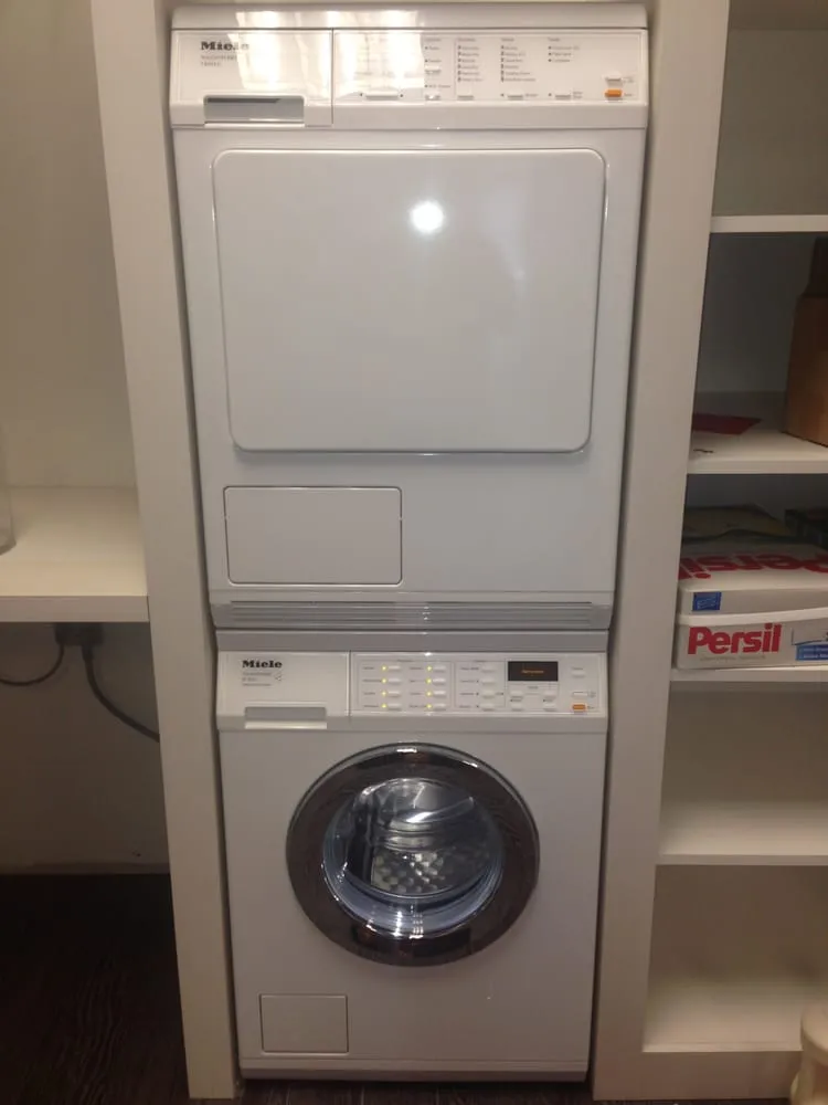 Slide of Expert Appliance Center