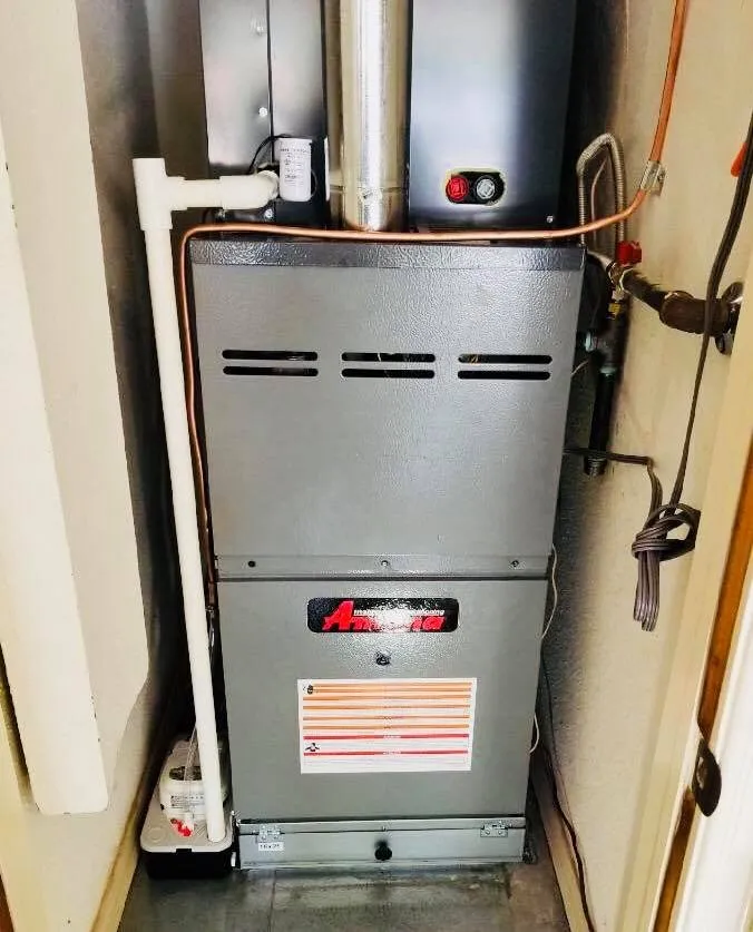 Slide of Expert HVAC & Refrigeration