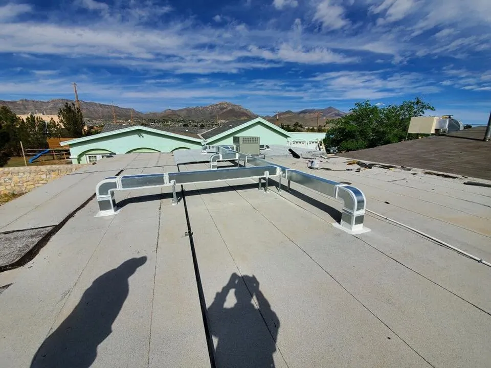 Slide of Expert HVAC & Refrigeration