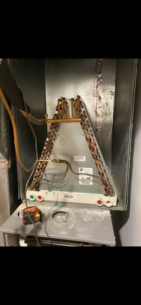 Slide of Experts Of HVAC