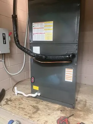 Exquisite Services Logo