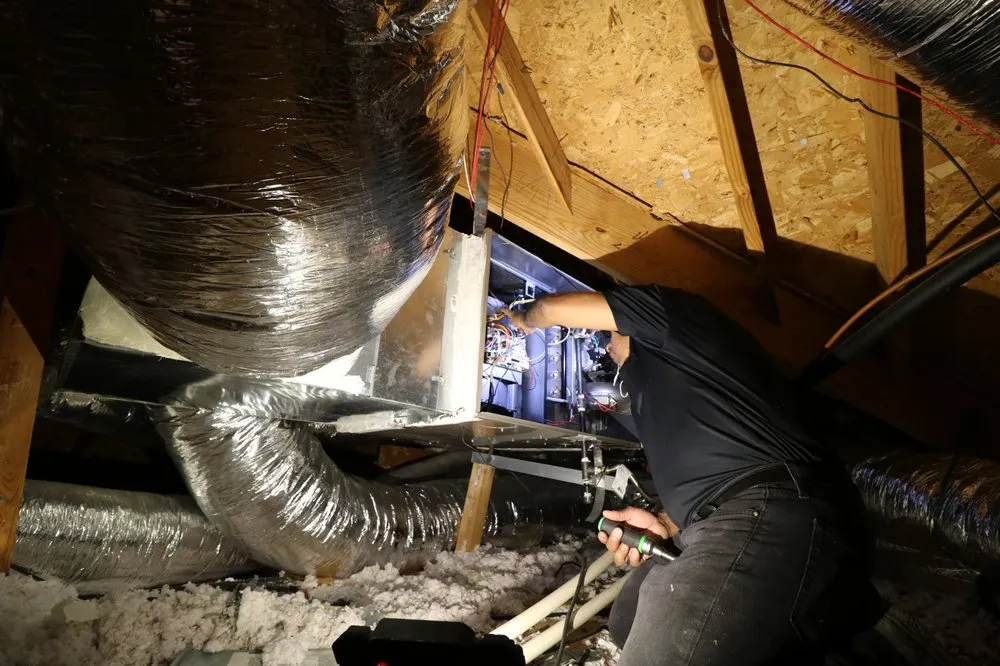 Slide of Extreme Comfort Air Conditioning and Heating