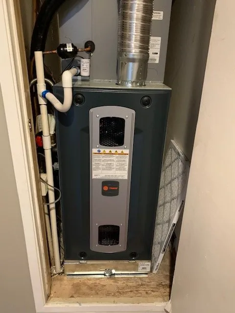 Slide of EZ Breezy Heating & Air