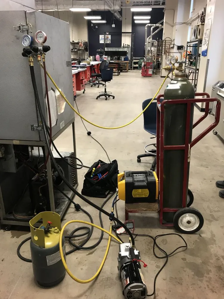 Slide of Fahrenheit Pros