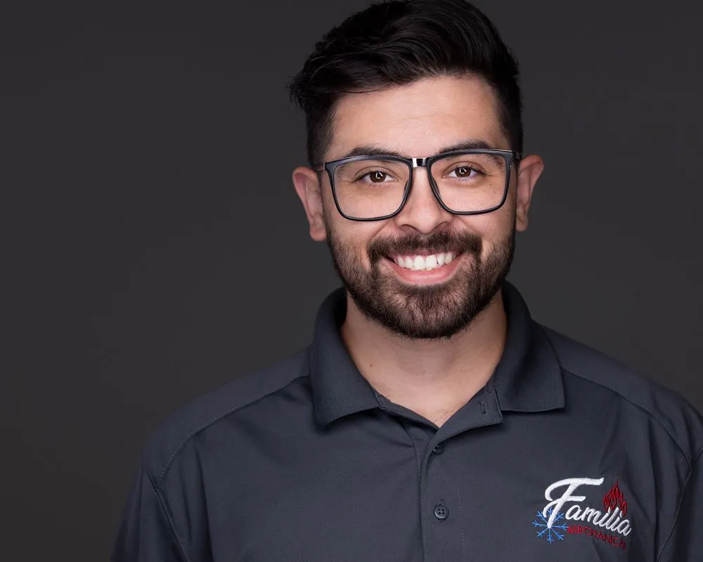 Slide of Familia Mechanical Heating and Air Conditioning