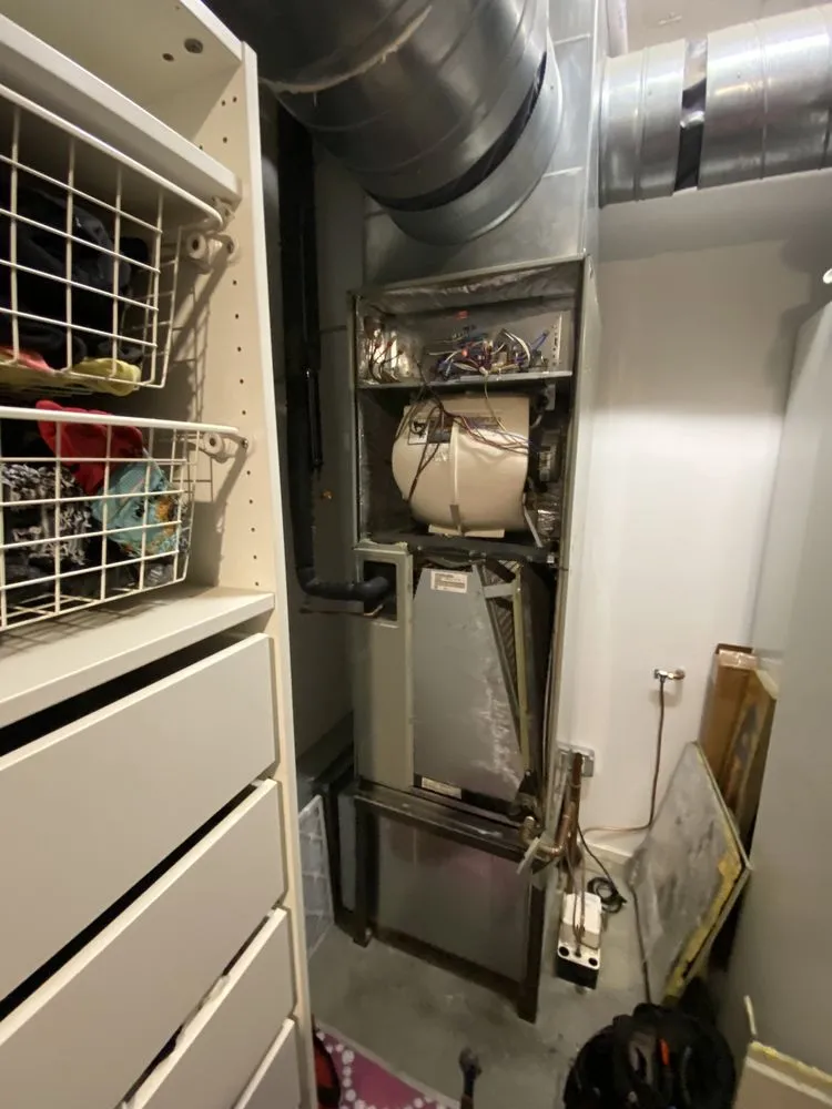 Slide of Family Air Conditioning & heating