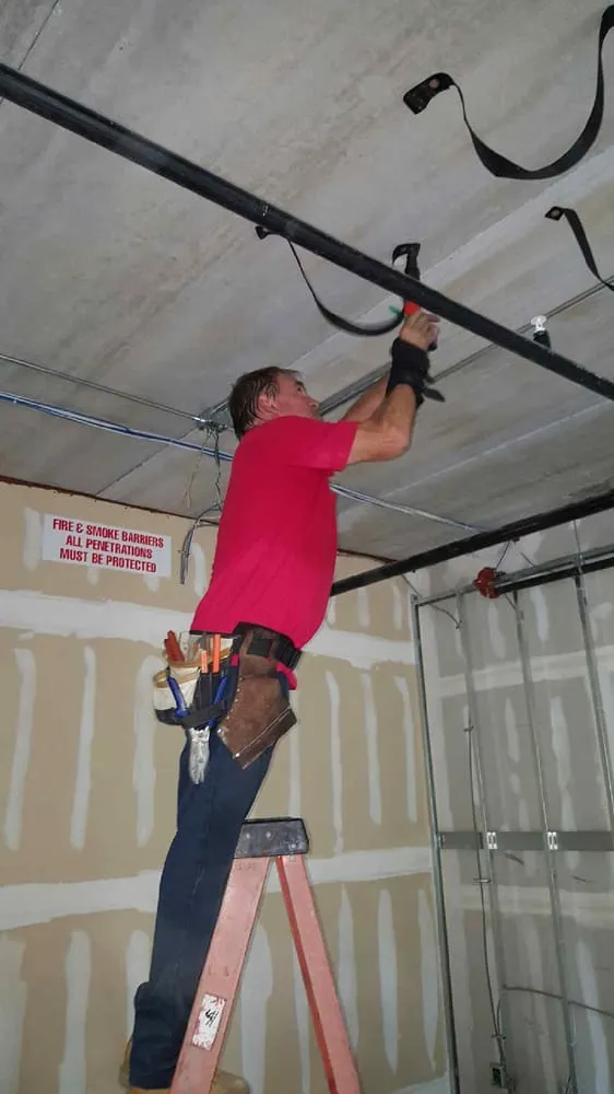 Slide of Family Air Conditioning and Heating