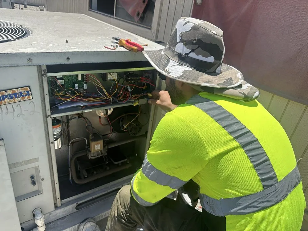 Trusted HVAC repair for local homeowners in San Fernando Valley, CA by Fast Cool & Heat