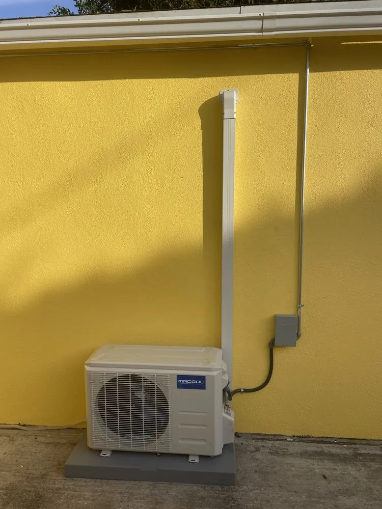 Professional AC repair in San Fernando Valley, CA by Fast Cool & Heat