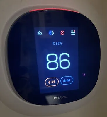 Fast Response Heating & Cooling Logo