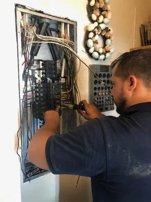 Fast Service and Repair Logo