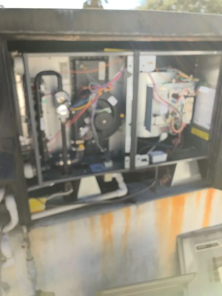 Slide of Fast Tech Heating & Air Conditioning
