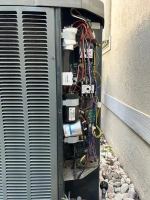 Feble’s A/C Technician Logo