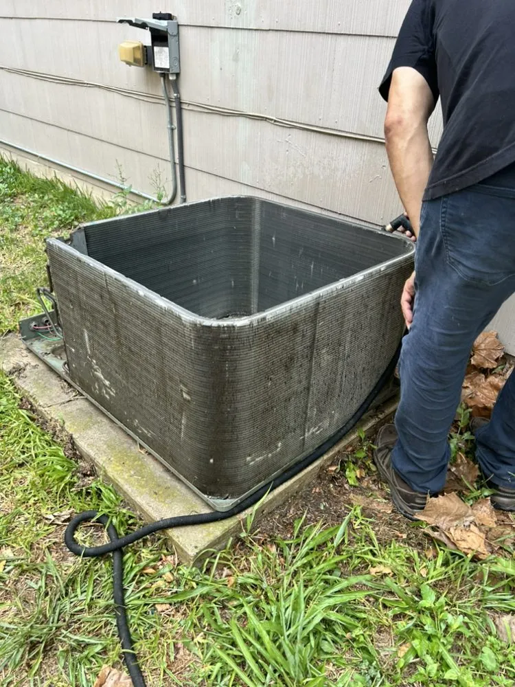 Slide of Felix Air Services