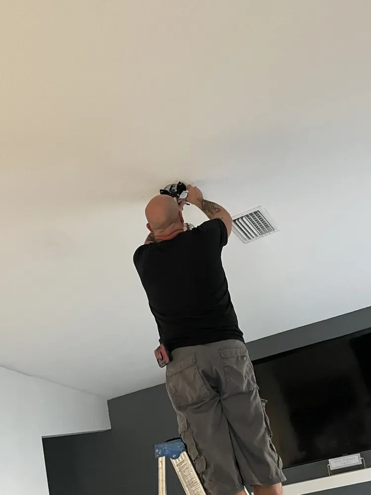 Slide of Felix the Fix it Man