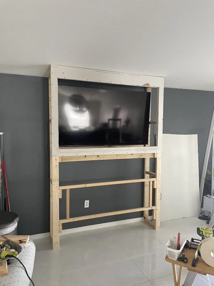 Slide of Felix the Fix it Man