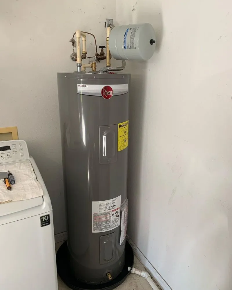 Slide of Fenwick Emergency Plumber