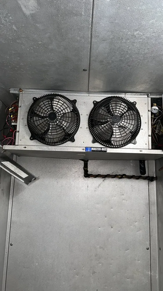 Slide of Ferreyros Refrigeration