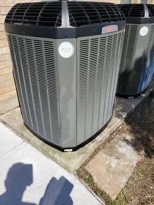 Firefly Comfort Systems Logo